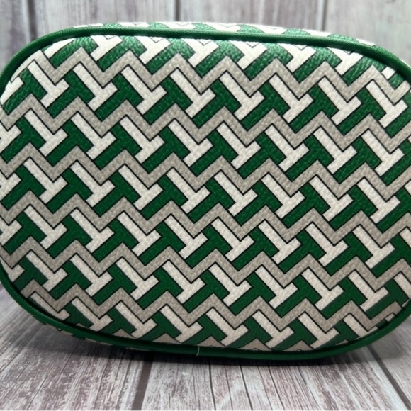NWOT Tory Burch zip cosmetic case - Picture 3 of 10